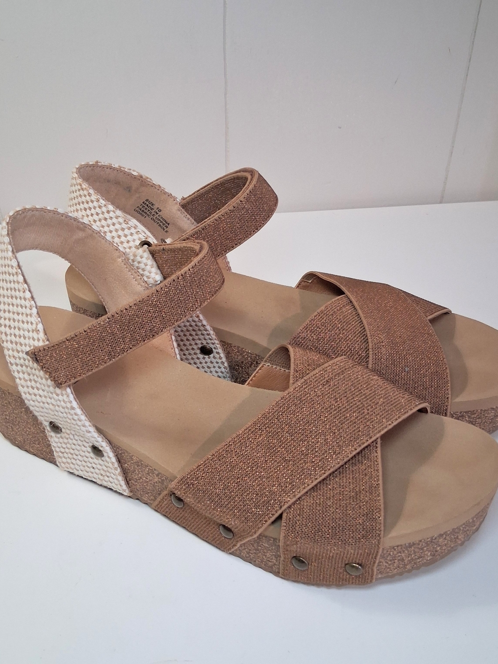 Volatile Tan Metallic Cross-Strap Wedge Sandals Size 10